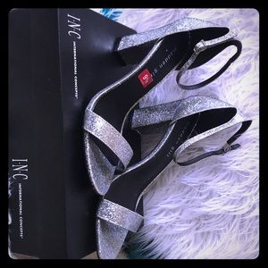 Shoe